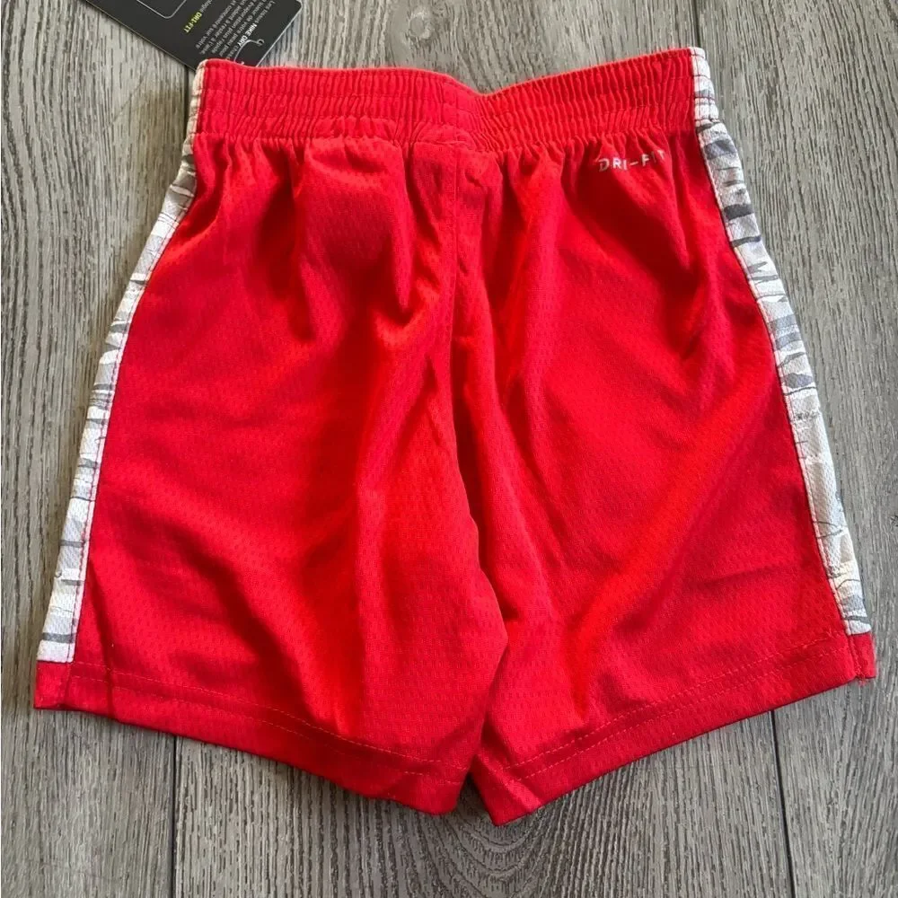 Nike boys basketball shorts with pockets